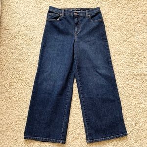 Straight Leg Cropped Jeans